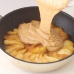 フライパンで作るりんごのケーキの作り方 Flying-pan Apple Cake｜HidaMari Cooking