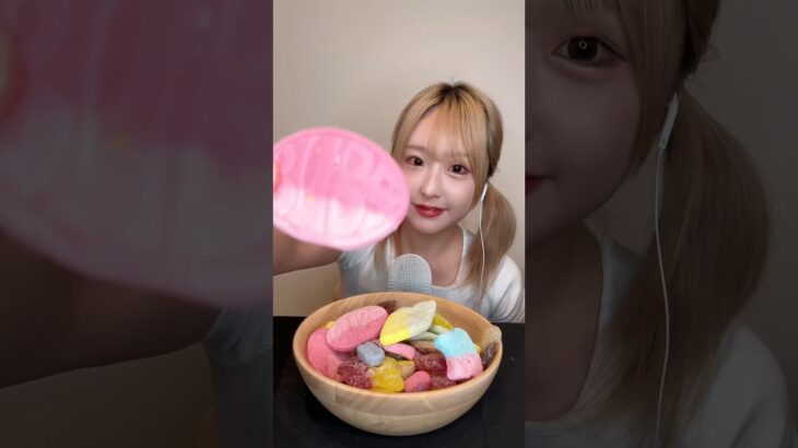 ずっと食べたかったSwedish Candyを手に入れたので食べてみたよ🍬 miniASMR🥳 #ASMR#mukbang