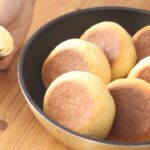 オーブンなし！チョコパンの作り方 No Oven Chocolate Bread＊Frying pan recipe｜HidaMari Cooking