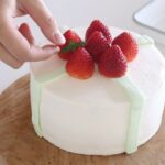 クリスマスに♡いちごとピスタチオのショートケーキ Strawberry & Pistachio Short Cake｜HidaMari Cooking