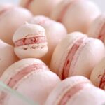 いちごのマカロンの作り方：自家製コンポートでバタークリームを作る：美味しいいちごミルク