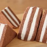 チョコレートクリームサントの作り方 凍らせてアイスクリームみたいに食べても美味しいChocolate Cream Sandwich  Cake
