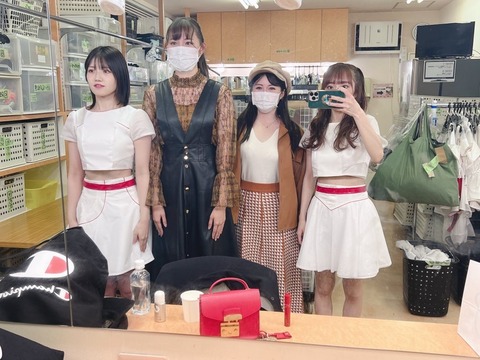 【悲報】AKB48劇場の楽屋が汚い・・・