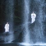 衝撃の光景！！！西野七瀬、落差20m超えの『滝行』へ！！！！！！