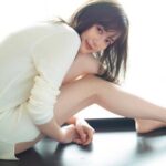 生田絵梨花 卒業本 白ニットから衝撃の“超絶美脚”大胆披露！！！！！！【乃木坂46】