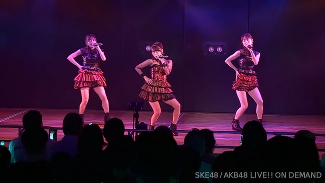 【AKB48】横山ゆいはんのエロエロ衣装ｷﾀ━━━(ﾟ∀ﾟ)━━━!!【横山由依】
