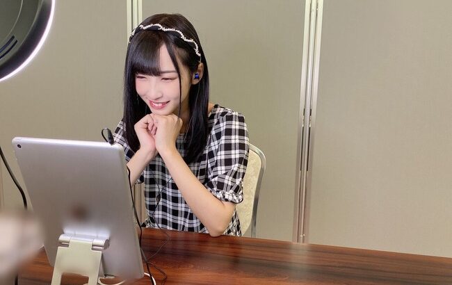 AKB48グループがミーグリの事を「お話会」と言う理由って乃木坂46に負けた気がするからだよね笑😂