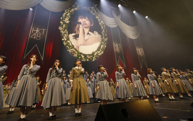 AKB48グループと乃木坂46のコンサート、どちらも同じ秋元康作詞・セイゴ演出なのに何故ここまで差が出来てしまうのか？