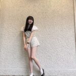 【SKE48】鈴木愛菜「17人姉妹の歌の劇場で流れてる映像で着た服」