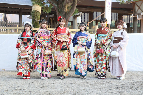 「闘魂世代」SKE48の６人が二十歳の誓い発表　熱田神宮であでやかな振り袖姿を披露