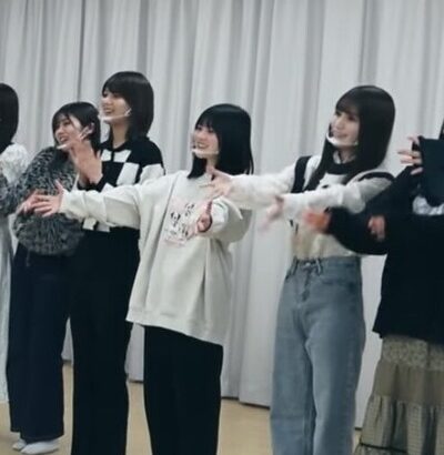 【櫻坂46】3期生との初対面シーン、あるメンバーの靴下に注目が集まる