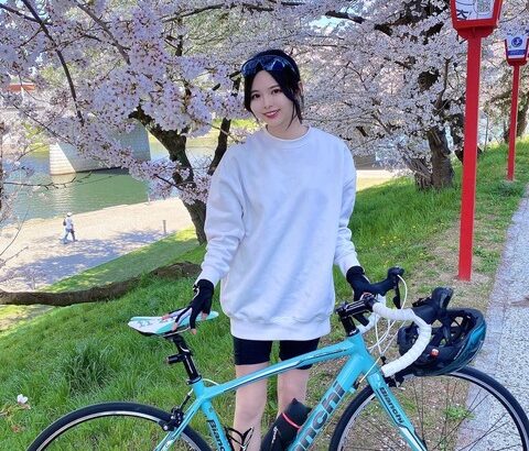 【SKE48】荒野姫楓「チェレステカラーと桜と緑が合いますね」