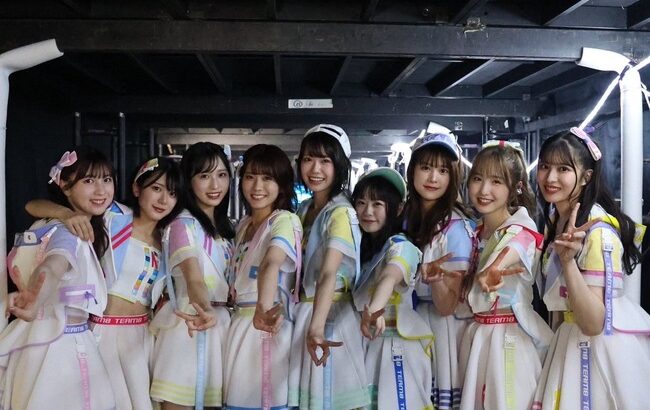 【AKB48】一昨日のライブで清水麻璃亜との写真を上げてるメンバーが一人もいない？【チーム8】