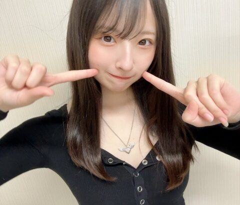 【SKE48】鈴木恋奈さん、ファンを虜にする洋服を着てしまう！！！