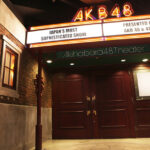 AKB48は劇場公演で年間約80000人を動員している