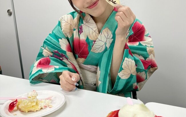 向井地美音 ファースト写真集「胸騒ぎの正体」初週売上8,577部【AKB48みーおん総監督】