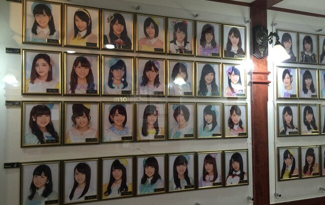 【募集】劇場の壁写の代わりに貼るもの【AKB48グループ】