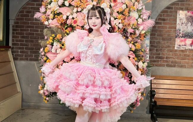 【朗報】オサレカンパニー作、佐藤美波ｃ卒業ドレスが可愛すぎると話題に！！！【AKB48さとみな】
