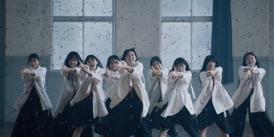 【櫻坂4期生】『死んだふり』MV、黒い花の意味って…