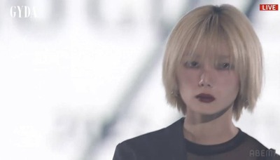 【櫻坂46】1年前と見比べると… 藤吉夏鈴『TGC2025 A/W』ランウェイに登場【東京ガールズコレクション】