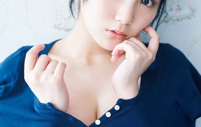【AKB48】秋元康先生の最新帯コメントをご覧ください(田口愛佳1st写真集)