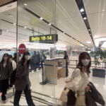 【速報】櫻坂46、シンガポールに到着！！！現地空港での様子がこちら