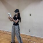 【SKE48】河村優愛、まさかの「iPhone箱」をケース代わりに使ってセルフレッスン？！その理由がかわいすぎると話題に