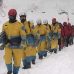 キャンプ登山していたグループ「１人動けず４人で下山」大雪で遭難か　朝から捜索続く(2021年12月28日)