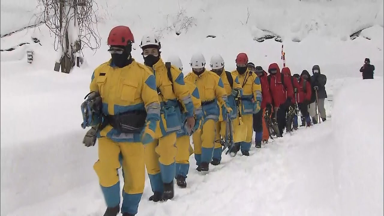 キャンプ登山していたグループ「１人動けず４人で下山」大雪で遭難か　朝から捜索続く(2021年12月28日)