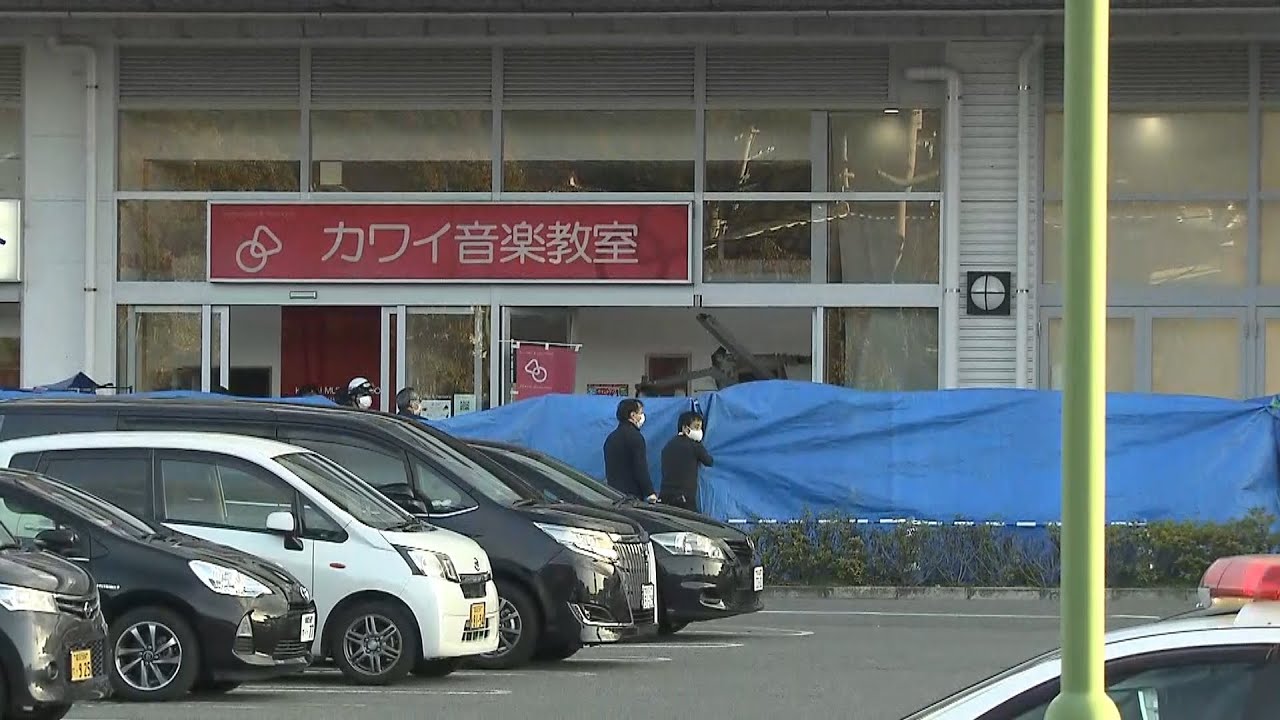 商業施設内の「音楽教室」に車が突っ込む　小学生の女児など３人が軽傷　兵庫・姫路市（2022年2月18日）