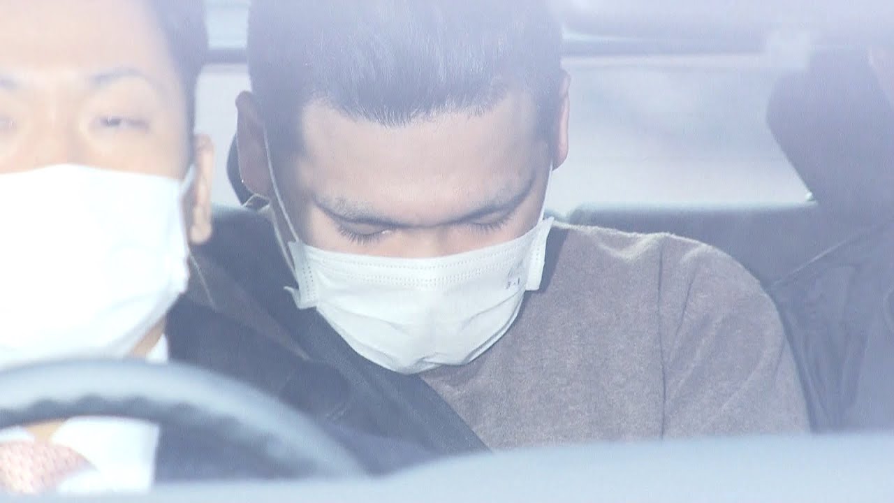 バイクで警察官を引きずったまま『急発進や蛇行運転』繰り返したか…殺人未遂容疑の男（2022年4月26日）