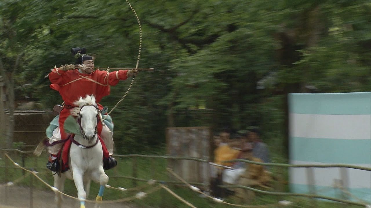 京都・下鴨神社で流鏑馬(やぶさめ)神事 3年ぶりに武芸披露 昨年と一昨年は神事のみ