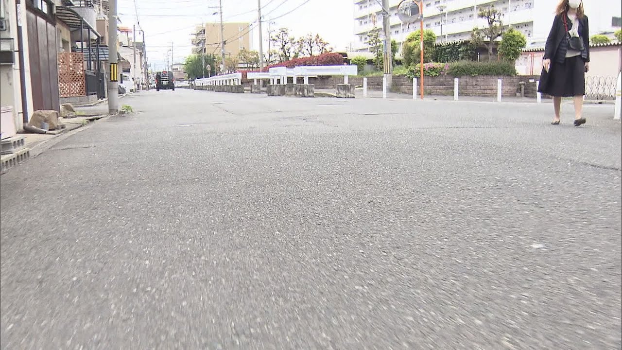 警察官をバイクで引きずり逃走　男を自宅にかくまった疑い　男の母親ら２人逮捕