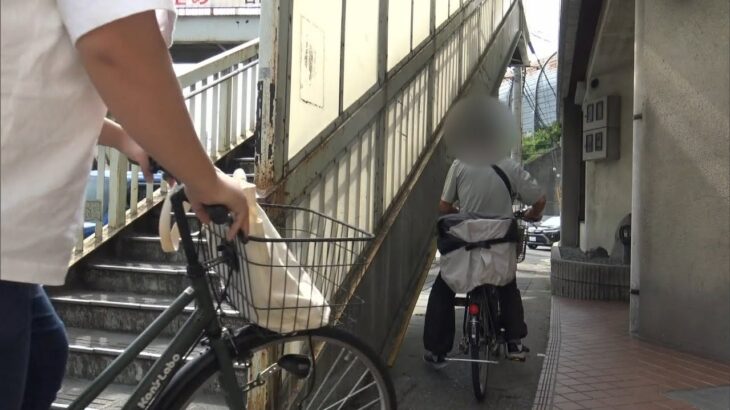 幅３ｍのはずが…通れるのは６０ｃｍだけ！危険な”狭すぎる歩道”…原因は真ん中の『歩道橋』１０年前からの住民要望受けて解消へ（2022年5月20日）