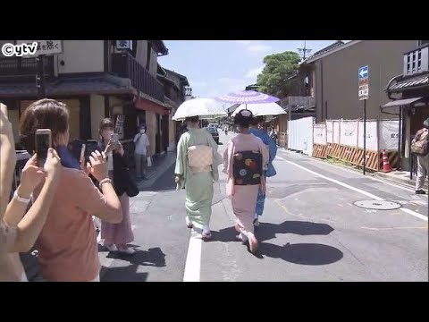 京都の花街で「八朔」　芸妓さんや舞妓さんがあいさつ回り　暑さ対策のため普段の着物姿で