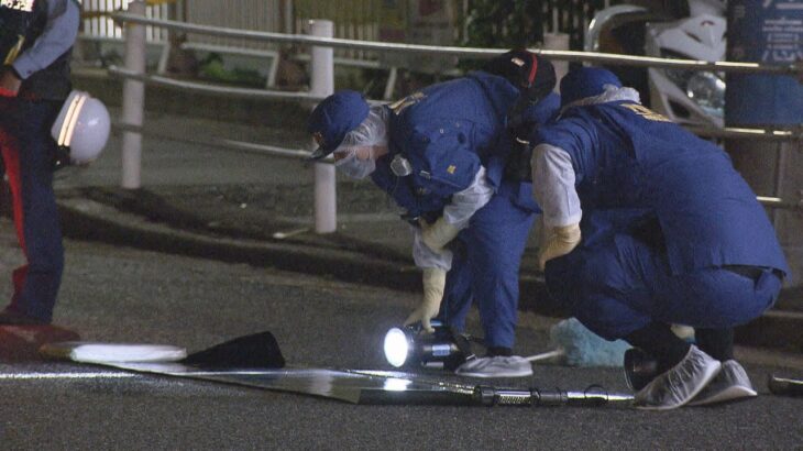 警察官が３発発砲　コンビニでカッターを振り回す男の下腹部に命中、重傷か　兵庫県警