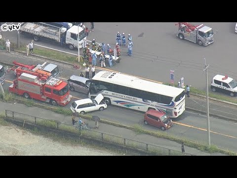 奈良・斑鳩町で修学旅行生が乗ったバスと車両5台が絡む事故　少なくとも4人がケガ
