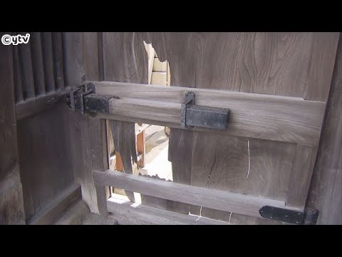 国の重要文化財に指定の門の一部が壊される　器物損壊事件として捜査　大阪・貝塚市の願泉寺