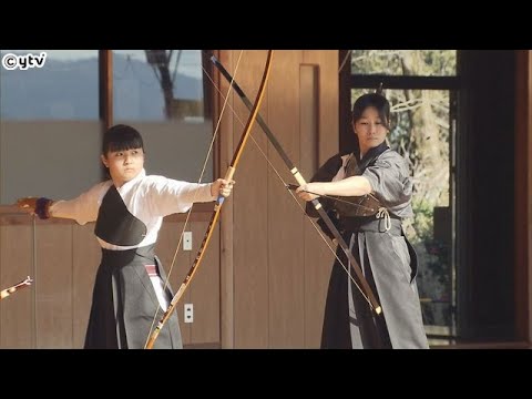 弓道技術の上達願う「初射会」１５歳から８３歳の愛好家５２人が参加　新年への決意新たに　滋賀・大津
