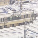 ＪＲ西日本が謝罪　京都線で列車が立ち往生、最大１０時間“閉じ込め”乗客１６人が体調不良を訴える