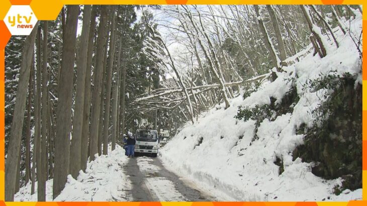 大雪で京都・南丹市の２世帯が孤立状態に　３０日朝から道路の復旧作業　約７０軒で停電が発生