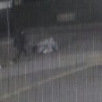 防犯カメラに追いかける姿が…路上で男性が刃物で複数回刺され重傷　２８歳の男を逮捕　兵庫・西宮市