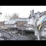 ウクライナ「抵抗の橋」再建へ　ロシア進軍阻止で自ら爆破(2023年2月23日)