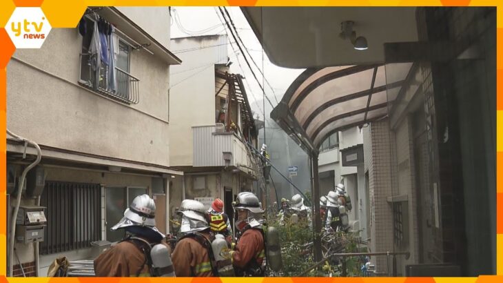大阪市西成区玉出西の２階建てアパートで火事　６０代の男性１人が死亡　警察と消防が火事の原因調べる