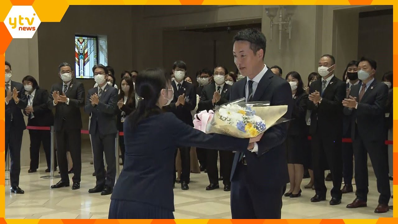 大阪ダブル選と奈良県知事選は維新が制す 一夜明け当選者が活動開始 横山氏は大阪市役所で引き継ぎ式