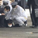 【瞬間映像】岸田総理の演説会場で爆発音　男を威力業務妨害容疑で現行犯逮捕（2023年4月15日）