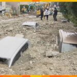 伊丹市・天神川「記録的大雨」で堤防が約３０メートル決壊し住宅浸水し、乗用車が埋まる…一体何が？
