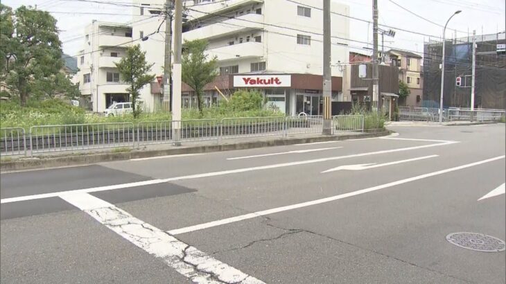 京都市伏見区ひき逃げされバイクの大学生男女人が重傷乗用車はそのまま逃走警察が行方追う