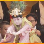 祇園祭吉符入りの儀祭りの無事を祈る長刀鉾の稚児たちが太平の舞を披露