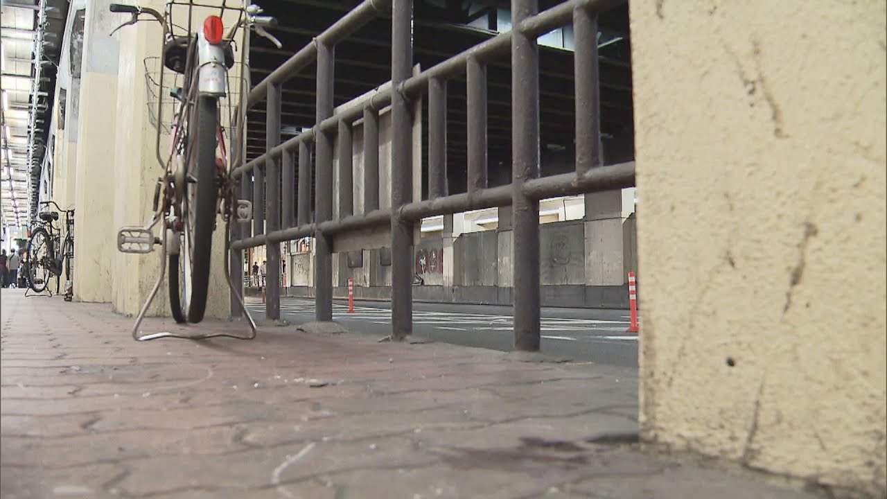 尼崎市　死亡ひき逃げ事件　４４歳の会社員の男を逮捕　周辺で複数の当て逃げ事件も　警察が関連を捜査